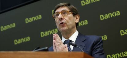 El presidente de Bankia, Jos&eacute; Ignacio Goirigolzarri, durante la rueda de prensa ofrecida hoy para explicar la nueva estrategia comercial de la entidad