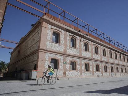 Exterior de la nave 9 del Matadero de Madrid.