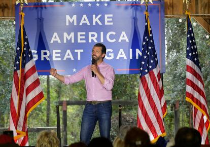 Donald Trump Jr., hijo del presidente de EE UU, Donald Trump, habla en un evento el pasado jueves, en Florida.
