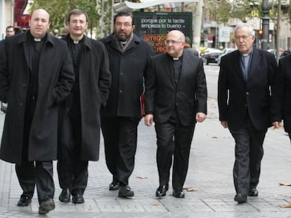 Los seis sacerdotes miembros del &uacute;ltimo consejo de Cajasur.