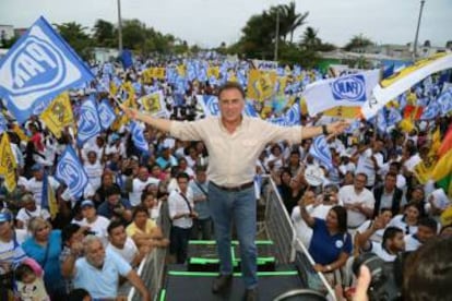 Miguel &Aacute;ngel Yunes en el arranque de su campa&ntilde;a. 