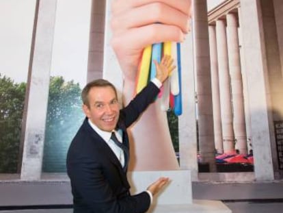 Jeff Koons, cuando anunció la donación de su obra 'Bouquet of Tulips', en noviembre de 2016.