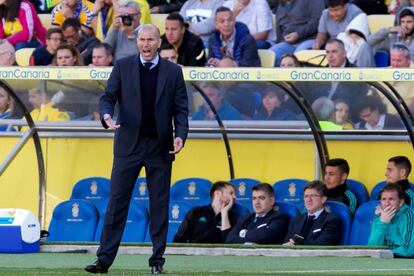 Zidane, durante el partido contra Las Palmas.