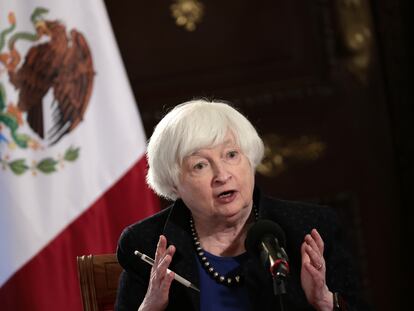 Janet Yellen habla durante una conferencia en Palacio Nacional, este jueves en Ciudad de México.