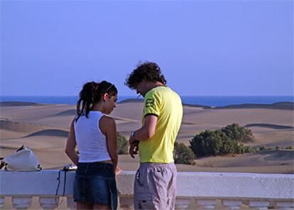 Las dunas de Maspalomas ocupan una superficie de más de 400 hectáreas al sur de la isla de Gran Canaria.