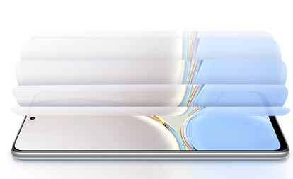 El dispositivo cuenta con una pantalla de 6,81 pulgadas FullView que soporta alta definición. Entre otros detalles, dispone de un modo 'ebook' para facilitar la lectura.