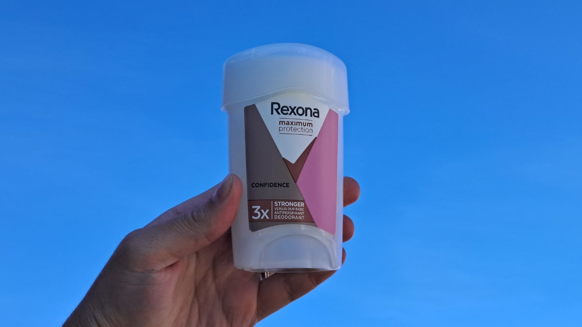 Formato en crema con 96 horas de protección.