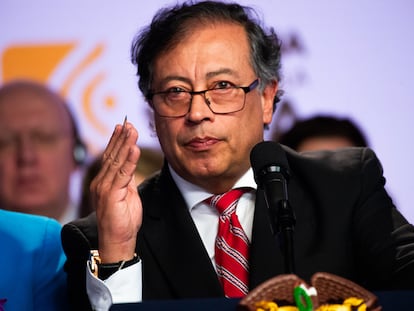 Gustavo Petro presidente de Colombia  durante una conferencia de prensa en Bogotá, Colombia, en febrero de 2024.