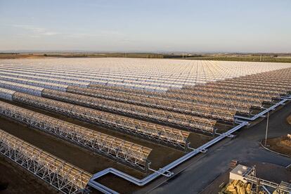 Imagen de archivo de una planta termosolar.