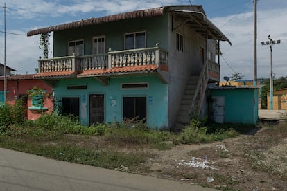 Una vivienda abandonada en Puerto Conchero.