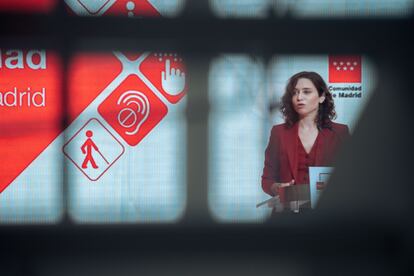 La presidenta de la Comunidad de Madrid, Isabel Díaz Ayuso, en el acto de entrega de la I edición de los Premios de la Discapacidad de la Comunidad de Madrid.