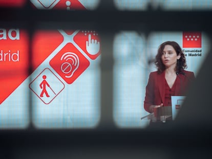 La presidenta de la Comunidad de Madrid, Isabel Díaz Ayuso, en el acto de entrega de la I edición de los Premios de la Discapacidad de la Comunidad de Madrid.