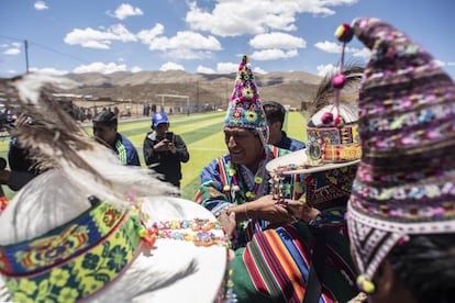 Evo Morales chega a Uncía numa visita de campanha.