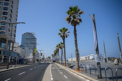Calles vacías en Tel Aviv, Israel, ante la alerta de las autoridades por riesgo de ataque de Irán.