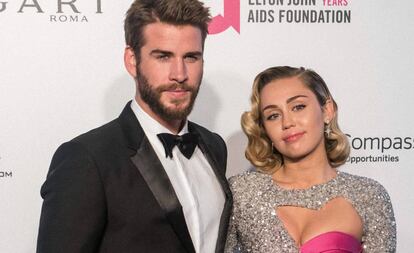Miley Cyrus y Liam Hemsworth, en una gala celebrada en Hollywood en marzo de 2018.