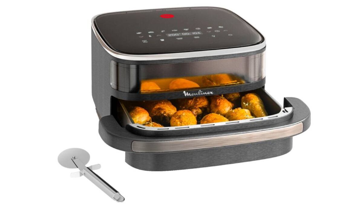 Surface XL double resistance air fryer, from Moulinex.