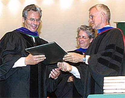 El juez Garzón, en el acto de entrega del doctorado honorario de la New School University.