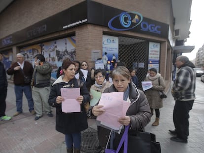 Afectados por el cierre de la empresa en Madrid.