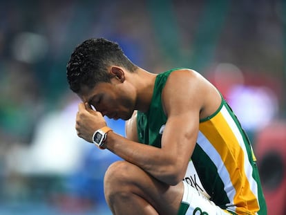 Van Niekerk tras ganar el 400.