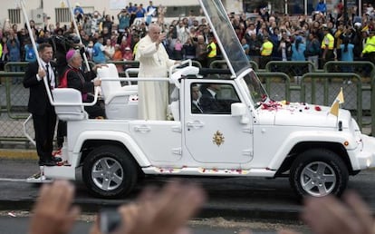 El papa Francisco, en el Parque Bicentenario, en Quito, el pasado martes.