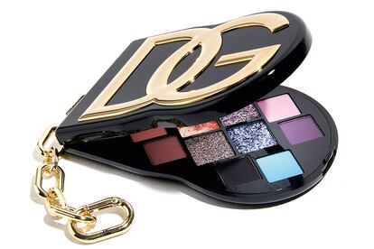 Paleta de 12 sombras Eye Dare You!, de DOLCE & GABBANA. Inspirada en uno de los bolsos de la marca.