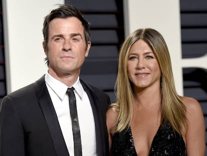 Justin Theroux y Jennifer Aniston en la fiesta posterior a los Oscar de 2017.