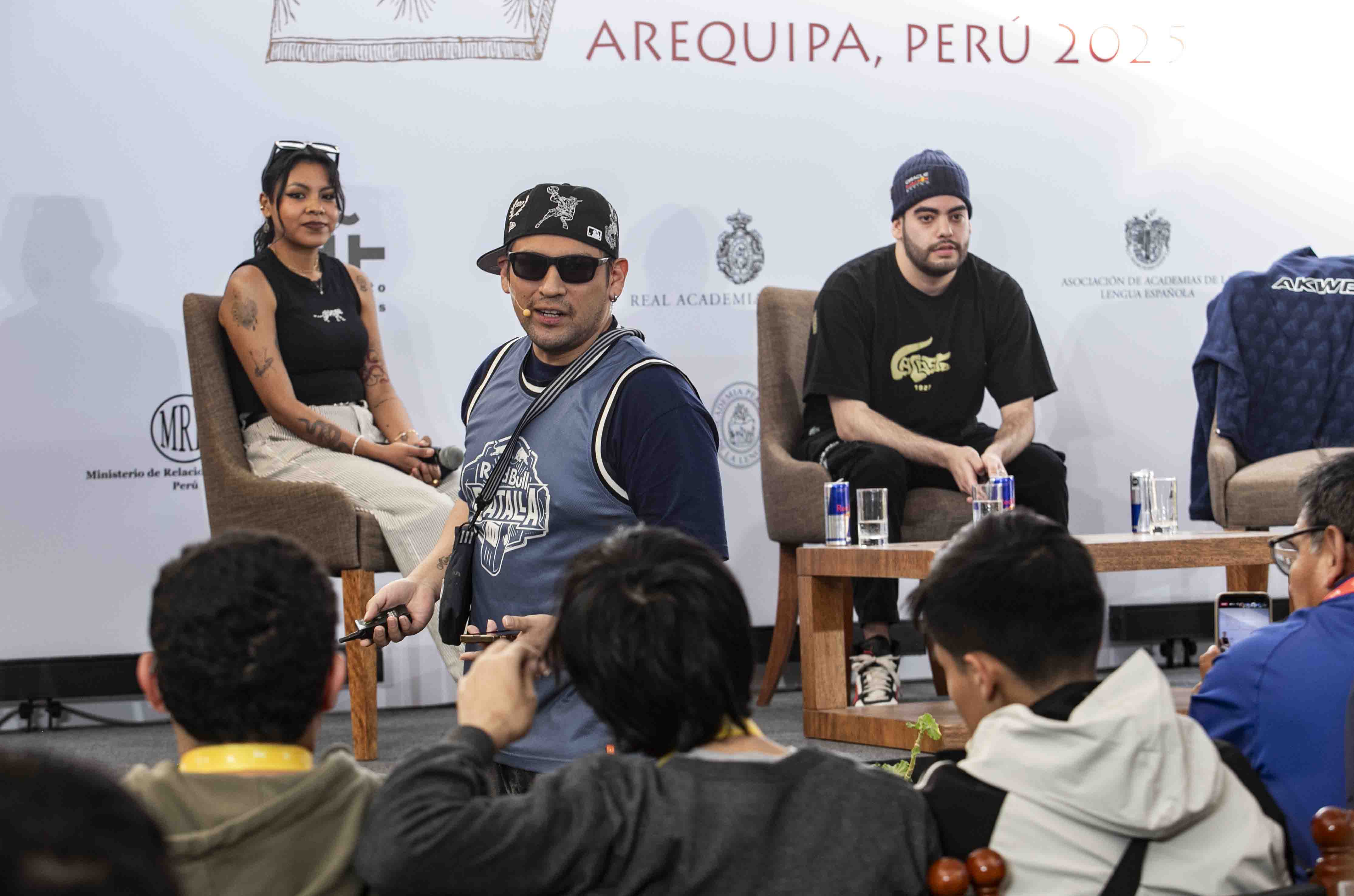 Improvisers not at all improvised: rappers sneak into the Arequipa language congress | Culture
