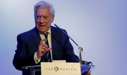El escritor Mario Vargas Llosa, durante un foro en Madrid, el 8 de julio. 