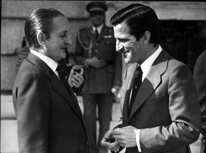 Adolfo Suárez (derecha), con Torcuato Fernández Miranda en Madrid en 1977.