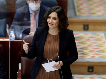 La presidenta madrileña, Isabel Díaz Ayuso, durante su intervención en el pleno de la Asamblea de Madrid este jueves.