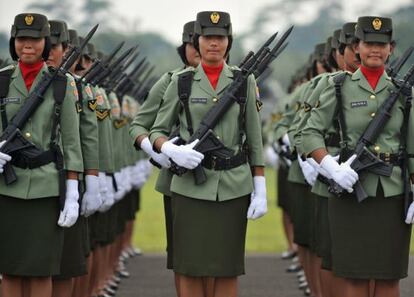Miembros del Ejército de Indonesia, en un desfile en Yakarta en 2010.