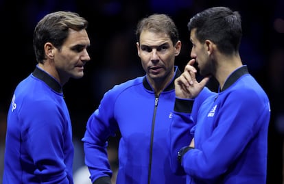 Roger Federer, Rafael Nadal and Novak Djokovic of Team Europe talk on centre court during Day One of the Laver Cup at The O2 Arena on September 23, 2022 in London, England. 