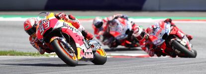 Márquez, Lorenzo y Dovizioso durante la carrera.