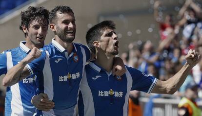 Granero, Gerard Moreno y Baptistao festejan la goleada del Espanyol.