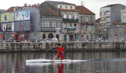 El atleta a su paso por Pontevedra.