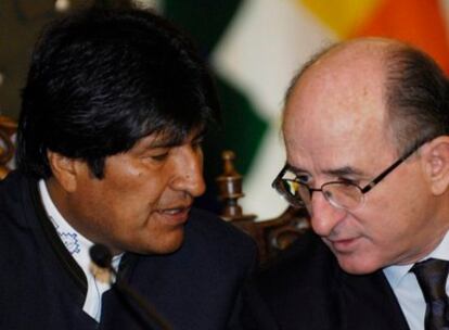 El presidente de Repsol YPF, Antonio Brufau, se ha reunido con el presidente boliviano, Evo Morales, en el Palacio de Gobierno de La Paz.