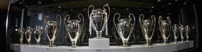 Las 12 Copas de Europa conseguidas por el Madrid, en el museo del Bernabéu.