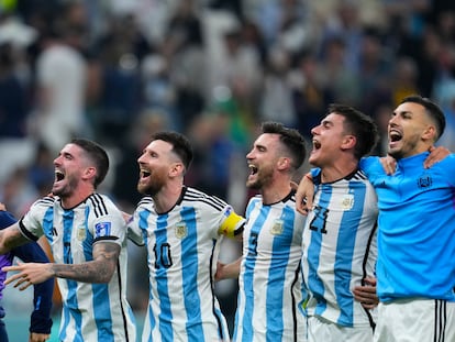 Argentina's Lionel Messi (10) and teammates celebrate after defeating Croatia 3-0 in a World Cup semifinal soccer match at the Lusail Stadium in Lusail, Qatar, Tuesday, Dec. 13, 2022. (AP Photo/Natacha Pisarenko)