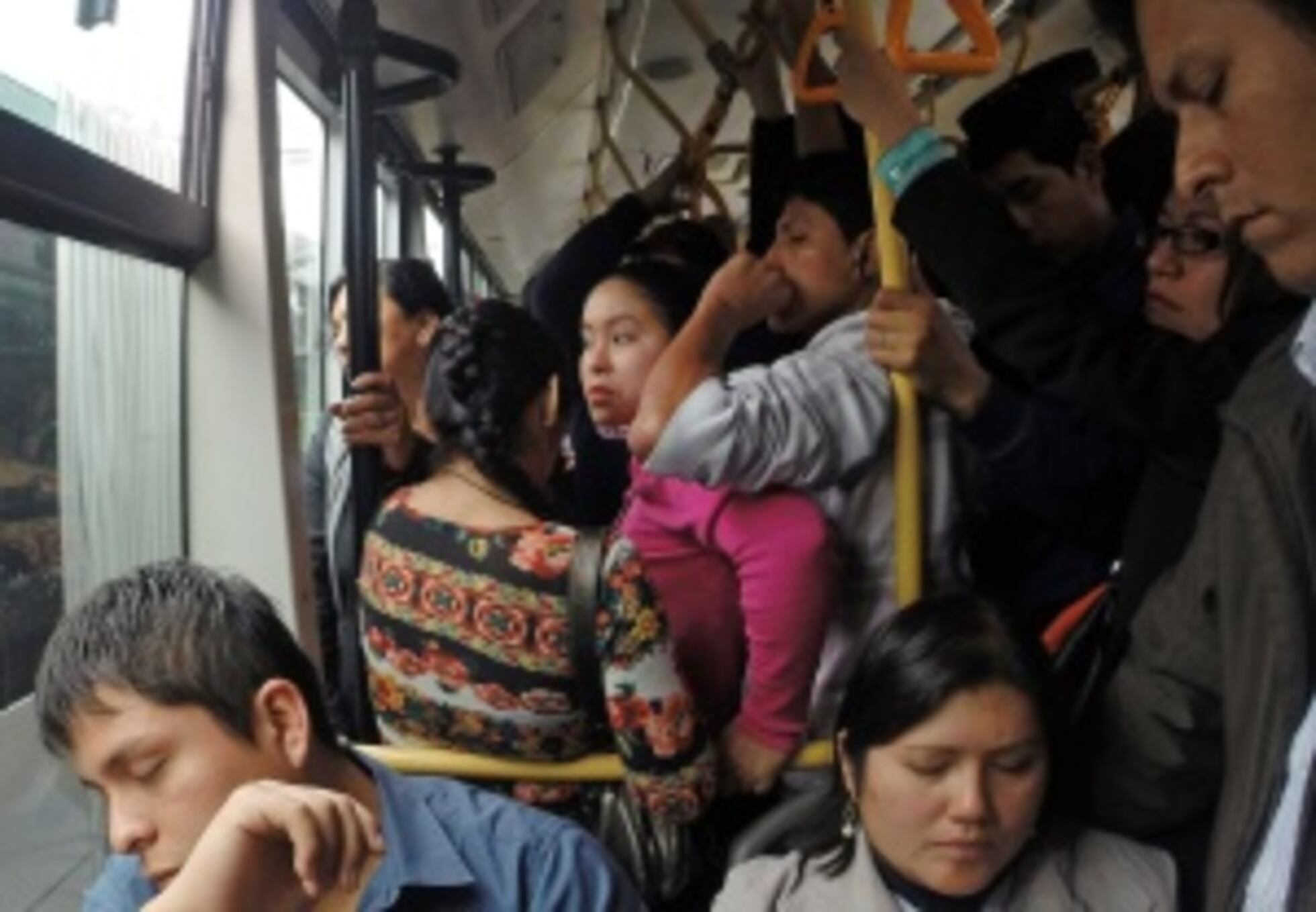 Passagem para o abuso no transporte público da América Latina |  Internacional | EL PAÍS Brasil