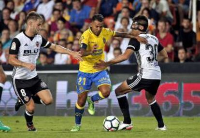 Jonathan Viera durante el partido contra el Valencia.