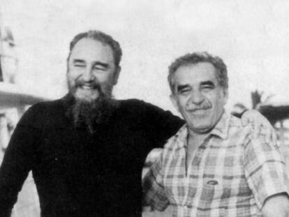 Fidel Castro i Gabriel García Márquez cap al 1985, portada del llibre 'Gabo y Fidel. El paisaje de una amistad', d'Ángel Esteban i Stéphanie Panichelli.