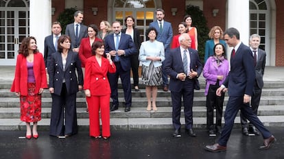 Pedro Sánchez a su llegada a la foto de familia con el nuevo Gobierno.
