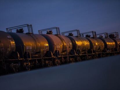 Contenedores en la terminal ferroviaria de Kinder Morgan en Richmond (California)