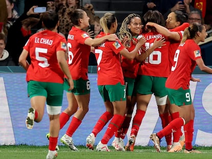 Las jugadoras de Marruecos celebran el gol de la victoria ante Colombia que les mete en los octavos de final del Mundial.