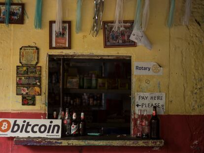 Una tienda de El Salvador que acepta Bitcoin.