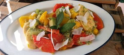 Ensalada de fruta, de primero