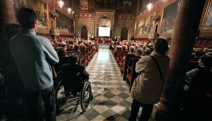 Assemblea d&#039;Intermon Oxfam al paranimf de la UB.