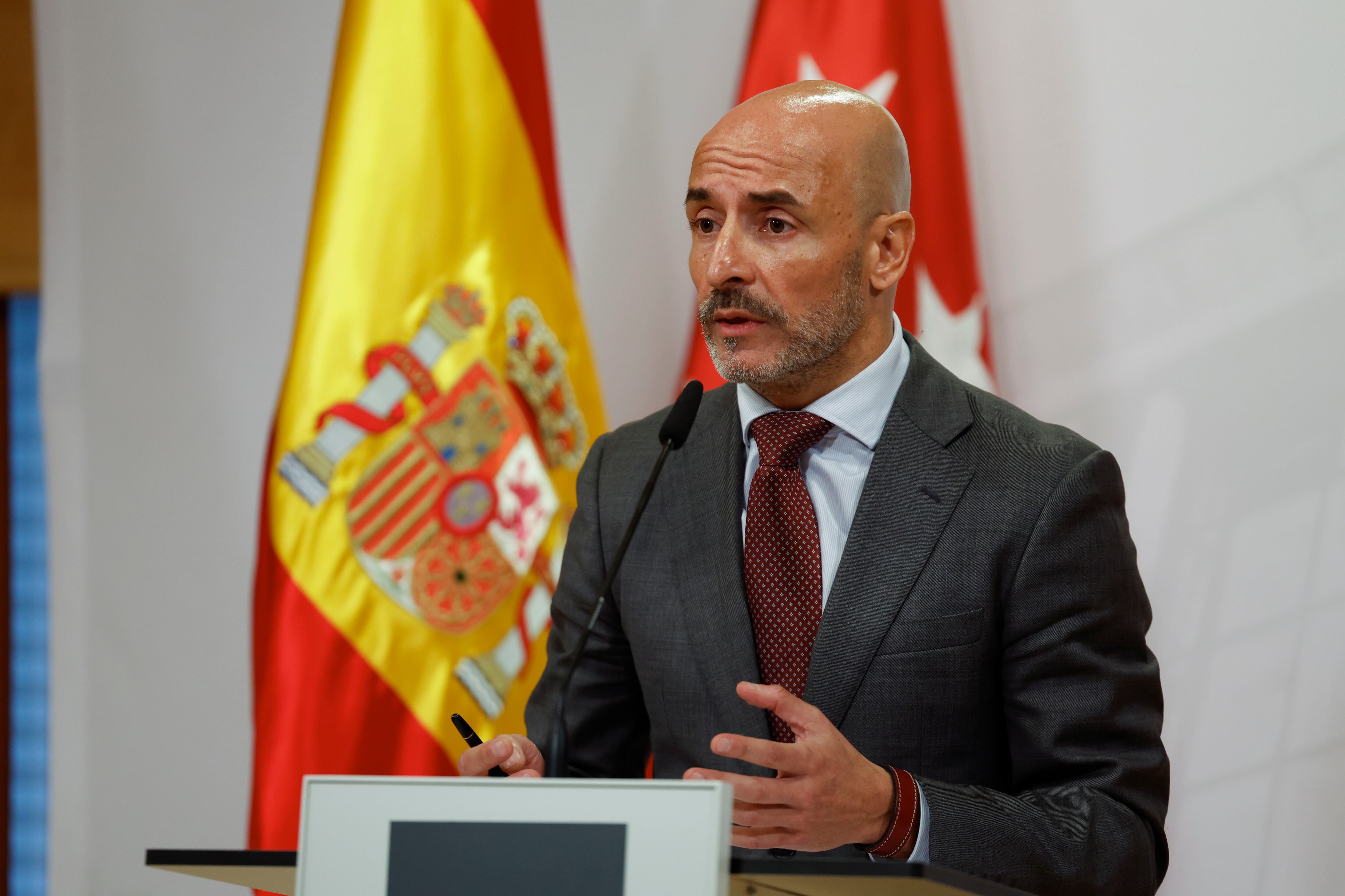 El PSOE madrileño, ante la cohabitación con el dimitido Lobato en la Asamblea: “Los ánimos están bajos”