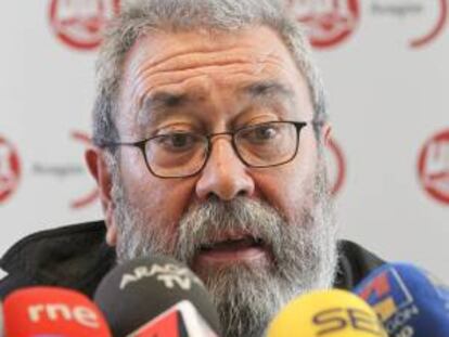 El secretario general de UGT, Cándido Méndez, en una foto ayer tras inaugurar las VI jornadas de relaciones laborales celebradas en la Facultad de Ciencias Sociales de Zaragoza . EFE/Archivo