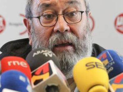 El secretario general de UGT, Cándido Méndez, en una foto ayer tras inaugurar las VI jornadas de relaciones laborales celebradas en la Facultad de Ciencias Sociales de Zaragoza . EFE/Archivo